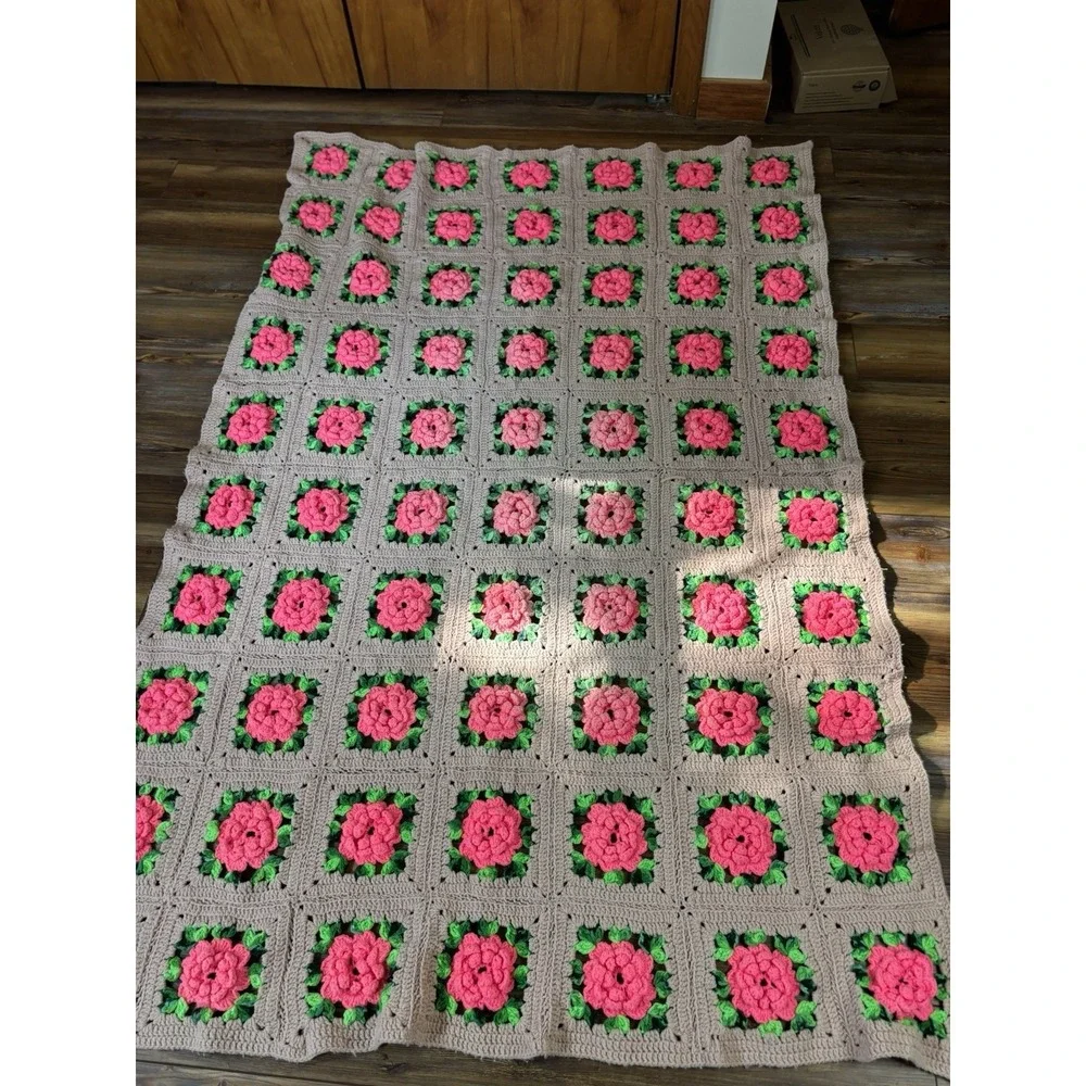 Granny square Handmade 3D Crochet Flower Afghan Blanket‎ Tan Pink  48